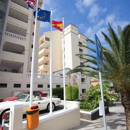 Aparthotel Castle Harbour 3*
