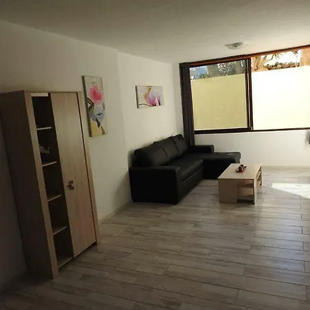 Apartahotel Castle Harbour 2*