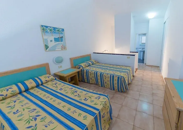 Apartmanhotel Castle Harbour