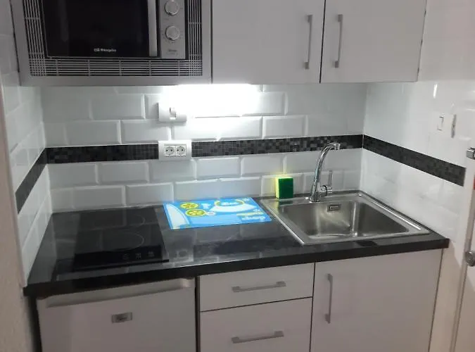 Castle Harbour Apartmanhotel