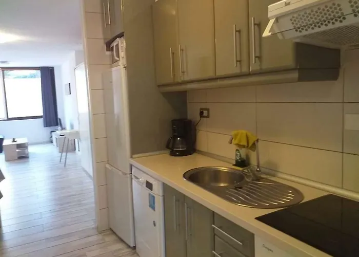 Castle Harbour Apartmanhotel