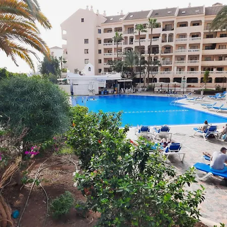 Apart-hotel Castle Harbour