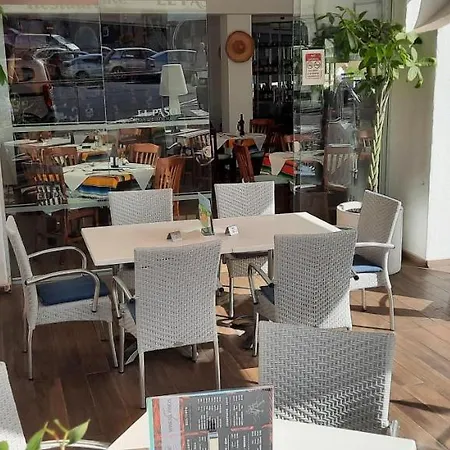 Apart-hotel Castle Harbour Los Cristianos (Tenerife)