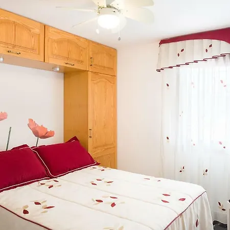 Castle Harbour Aparthotel 3*