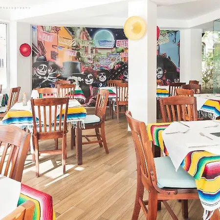 Castle Harbour Apart-hotel