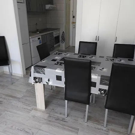 Castle Harbour Apartmanhotel 2*